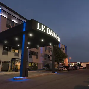 Hotel & Le Dauphin