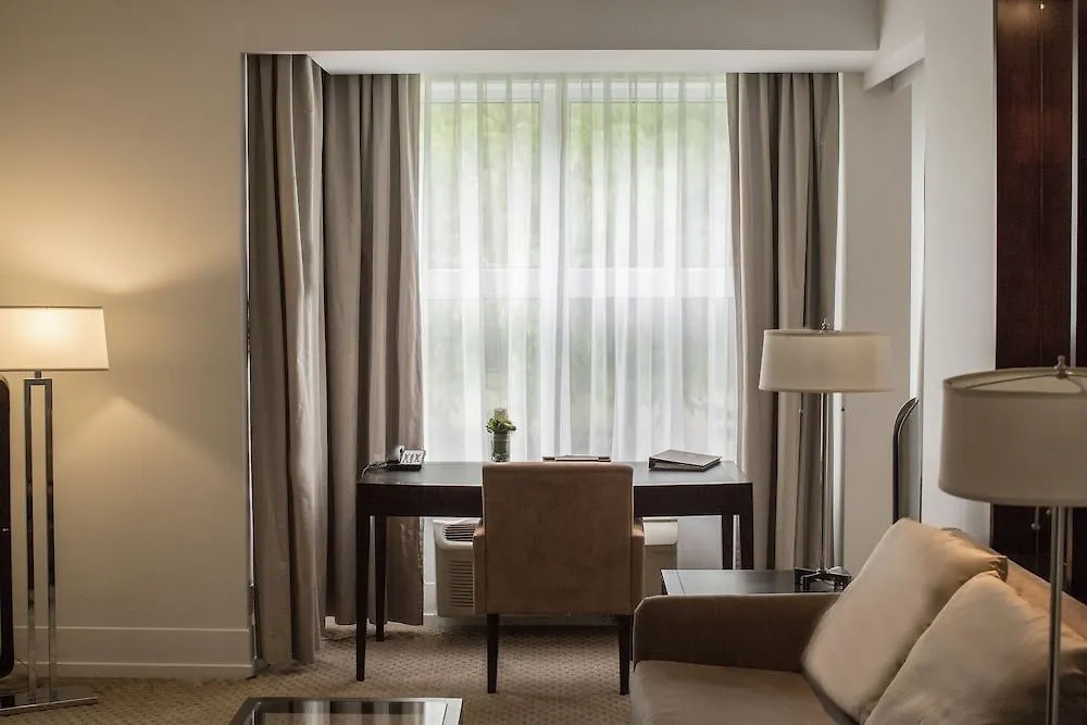 *****  Hotel Le Bonne Entente Quebec City Canada